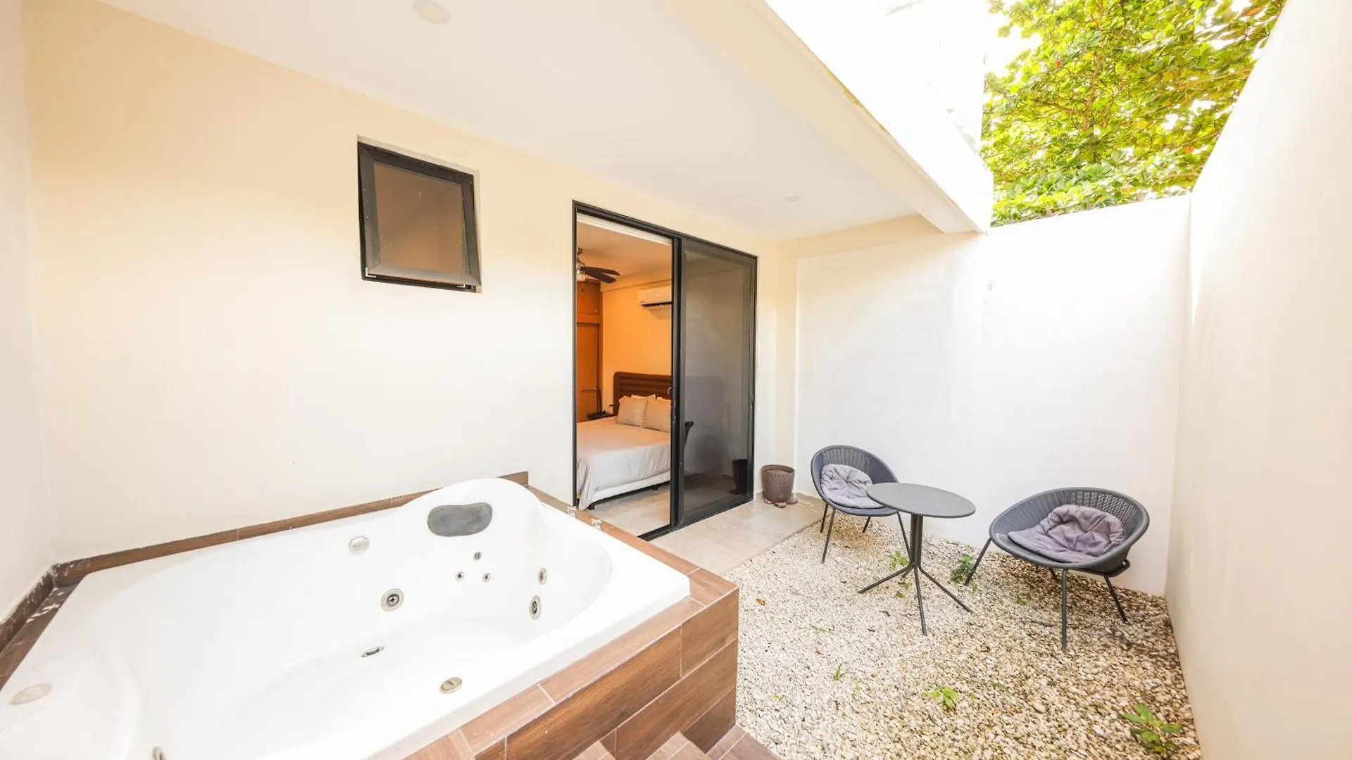 Gaia, Retreat Close To The Sea In Puerto Morelos